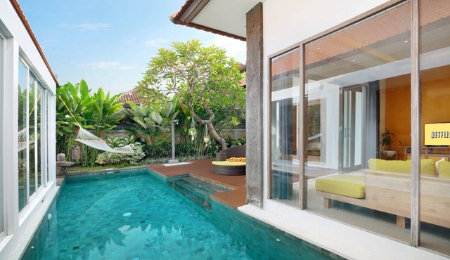 Honeymoon Bliss 3 Bedroom Villa in Seminyak (2); in Kerobokan