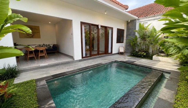Honeymoon Villa near Canggu in Badung