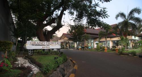 Hotel Grand Trisula Indramayu in Indramayu