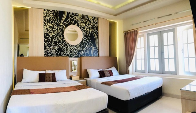 Hotel Indah Palace Tawangmangu in Tawangmangu