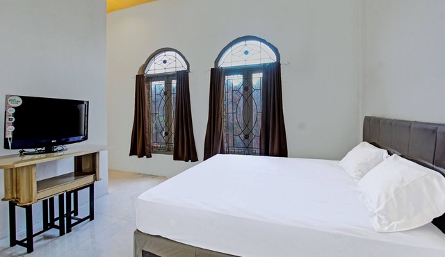 Hotel O Ayu Bypass MansionNearBundaran Gerung in Gerung