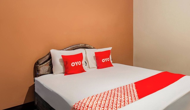 Hotel O Bale Gajog Near SDN 2 SEKAROH in Jerowaru