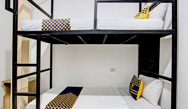 Hotel O Cindelaras B&b Bunk Bed in Yogyakarta