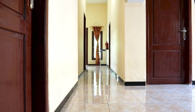 Hotel O Coconut Island Homestay & ResortNearPantai Pulau Merah in Sumberagung