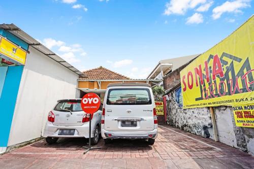 Hotel O Griyo Sonia in Surabaya