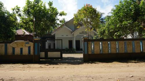Hotel O Homestay Srikandi Pulau Merah BeachNearPantai Pancer in Pasanggaran
