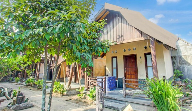 Hotel O Kost Gayus in Cakranegara