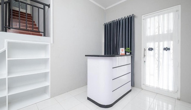 Hotel O Nareswari Guest House Syariah in Magelang