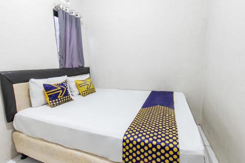 Hotel O Penginapan Melati Tanjung Near Kantor Pengamat Pengairan Tanjung in Papak