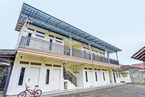 Hotel O Tanjung Indah Homestay Syariah in Banyuwangi