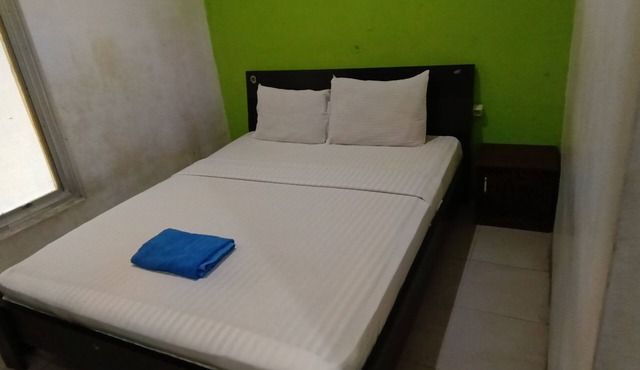Hotel O Wisma Parakita Syariah Near RS Faisal Patalasang in Pattallassang