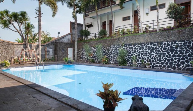 Hotel Palereman Soerabaia in Batu