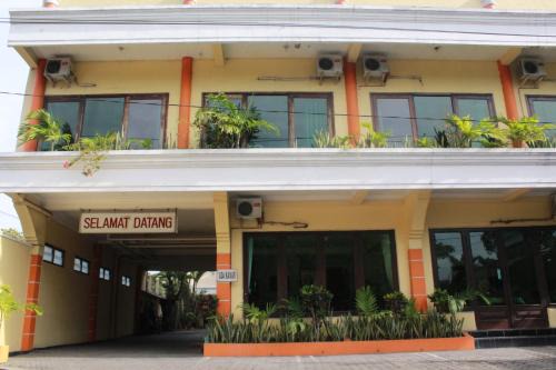 Hotel Ronggolawe in Cepu