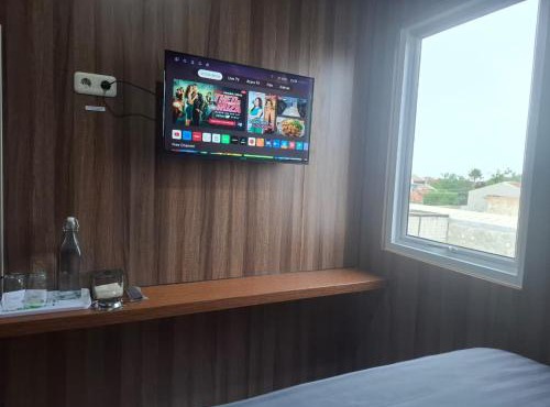 Hotel Ruang Tidur in Stasiun Tawang
