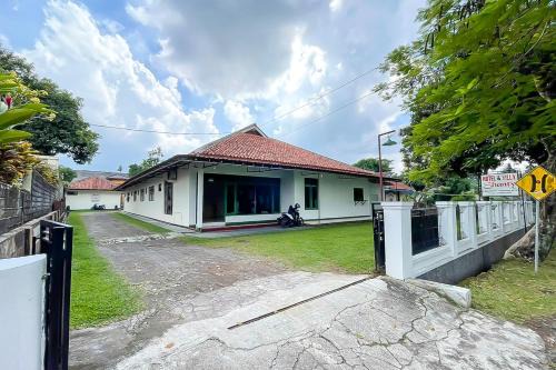 Hotel Syariah Panawuan RedPartner in Panawuan