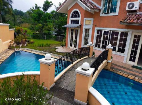 House of Eagles in Babakan Madang