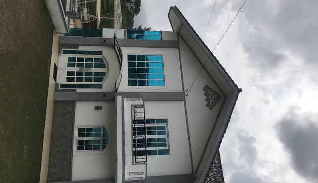 House on cliff in Bogor