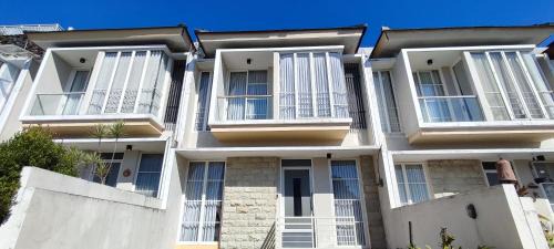 IB Villas Mountain View in Batu