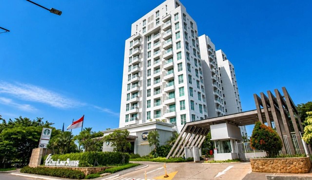 Bed. Shower. Sleep. Thats all we offer and thats all you need. in Daerah Khusus Ibukota Jakarta