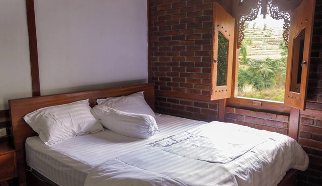 Instay Villa Dieng Kademangan in Wonosobo