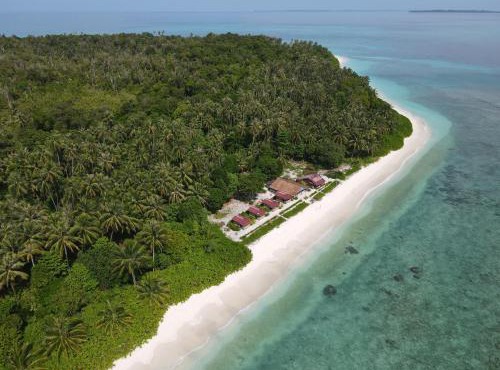 Ira Bungalows Pulau Banyak in Alaban