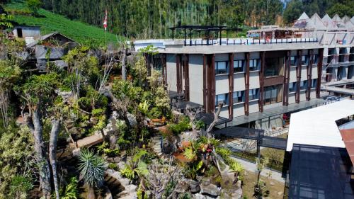 Jambuluwuk Bromo Poshtel in Bromo