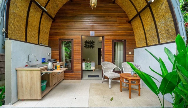 Jungle River Villa for 10 |Pool, ATV, Tubing| Ubud in Sukawati