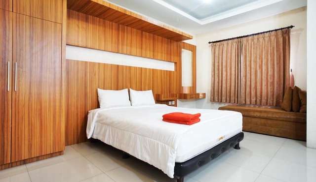 Kamarku Apartment at The Edge in Cimindi-hilir
