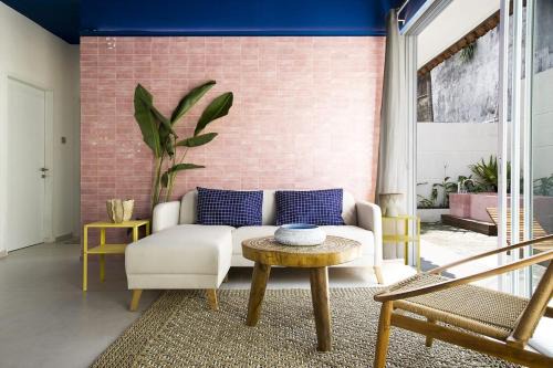 KAME HOUSE - Peaceful Villa near Bali Safari in Keramas