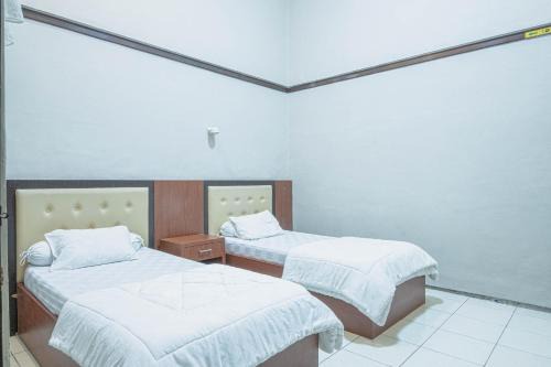 Kartika Syariah Guest House in Solo