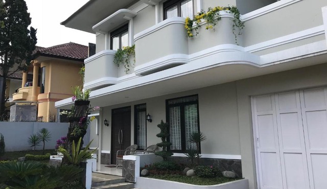 Kensington Villa in Bongkor