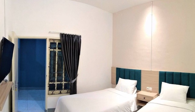 Kokonut Guesthouse is a premium home stay with reasonable price in Surabaya