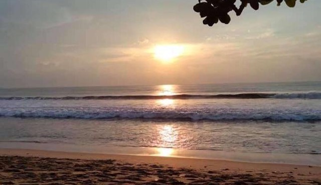 KONDOMINIUM CARITA BEACH-YUNNI in Carita