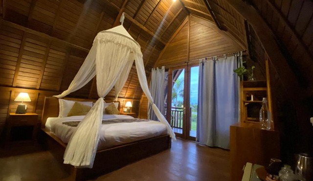Kubu Bakas Guest House in Banjarangkan