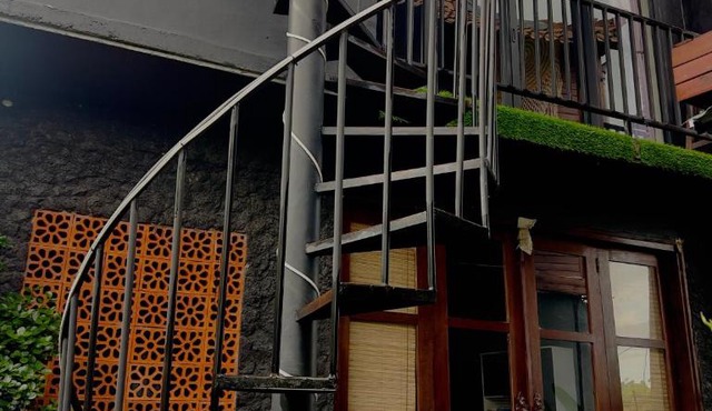 KUBU BLACK HOUSE in Jembrana