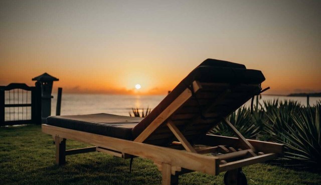 Kubu He Mamatica Tepi Pantai in Karangasem
