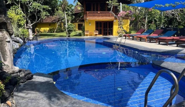 Kura Kura Villas & Candidasa Mini Golf - Three-Bedroom Villa in Sengkidu