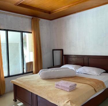 laroka hotel in Waha