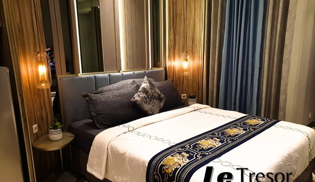 Le Tresor Benson Apartment at Surabaya Pakuwon Mall Free Wifi WaterHeater Balcon in Jawa Timur
