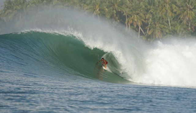 Lilys Nias Surf Camp in Lagudri