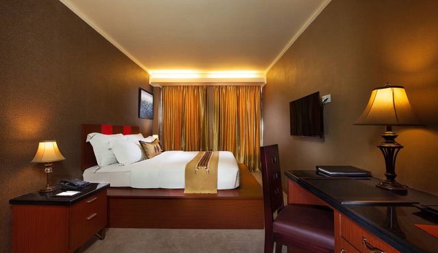 Lion Hotel & Plaza in Manado