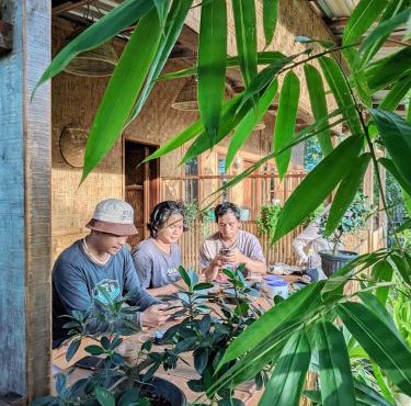 Local Garden Homestay in Masbagik
