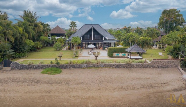 Lovina Luxury Pool Villa, Where Class and Style Converge at North Bali! in Bali