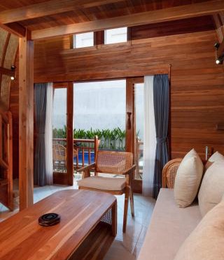 Luh Adi Villa 3, Modern Balinese wooden house close to Uluwatu in Uluwatu