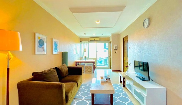 Luxury 2BR Apartment @ Galeri Ciumbuleuit with Best View @ 1st Tower in Bandung
