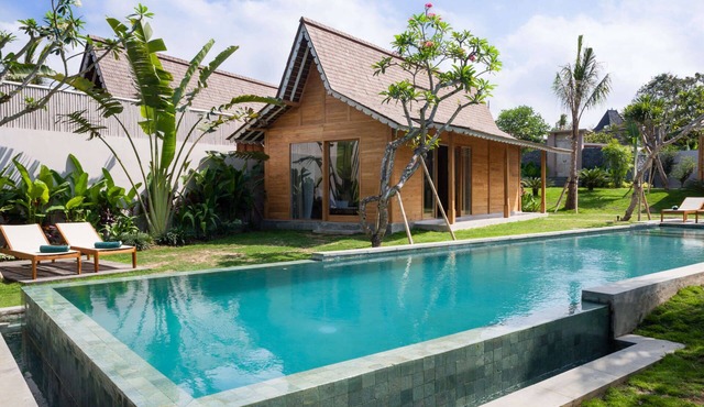 Luxury 5 Bedroom Villa with Private Pool, Bali Villa 2022 in Bali