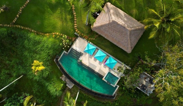 Luxury 5BR Ocean-View Villa near Balian Beach in Tabanan