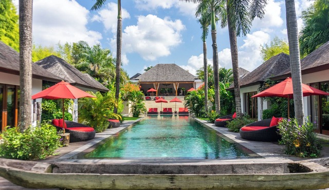 Luxury 6 Bedrooms Private Villa in Umalas in Seminyak