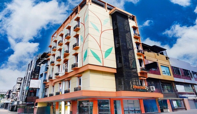 Luxury Deluxe DBL Retreat W/Free WiFi and Parking in Palembang