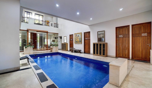 Luxury Deluxe DBL Retreat W/Free WiFi and Parking in Tangerang